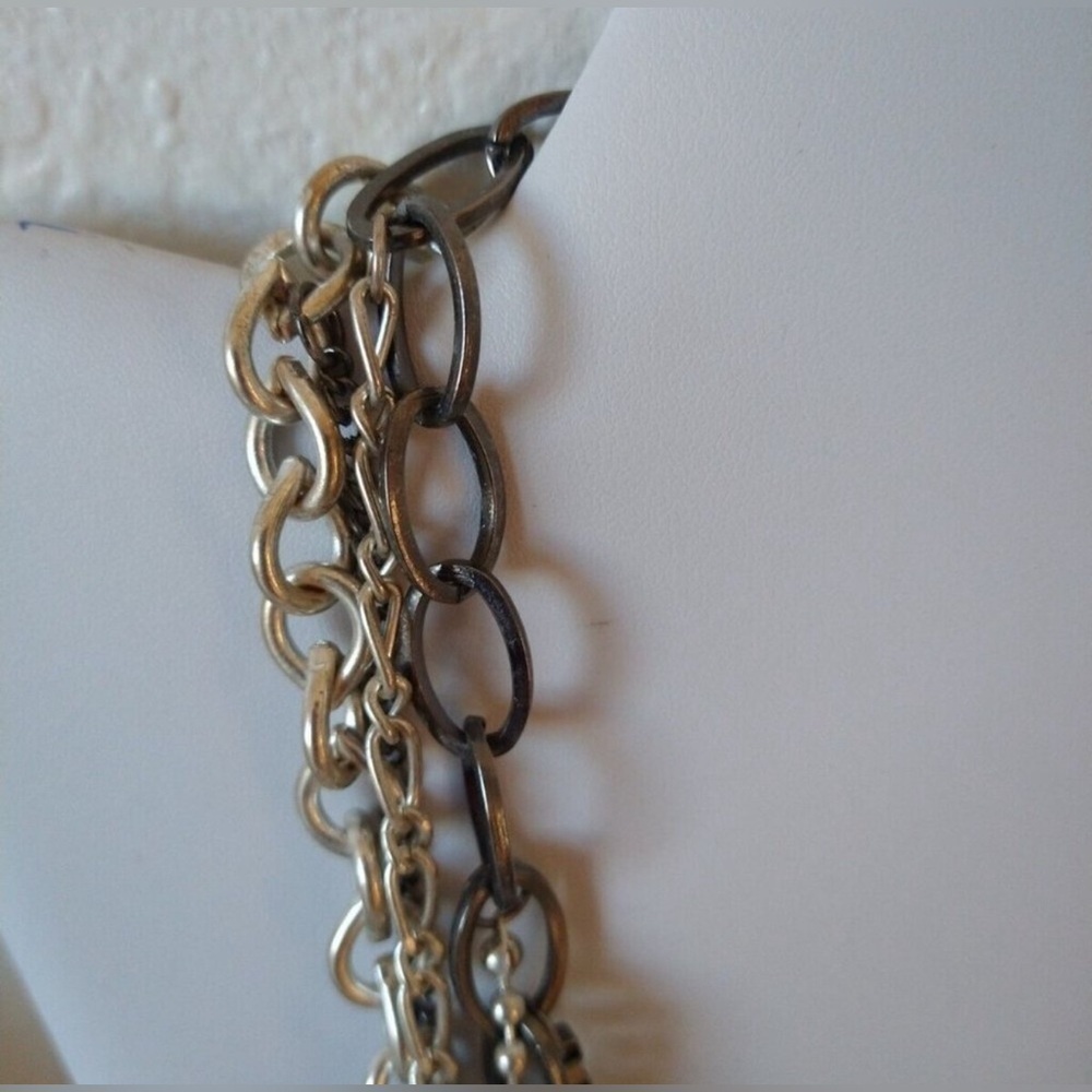 [Fashion‎] layered Necklace EUC SILVER - Picture 4 of 5